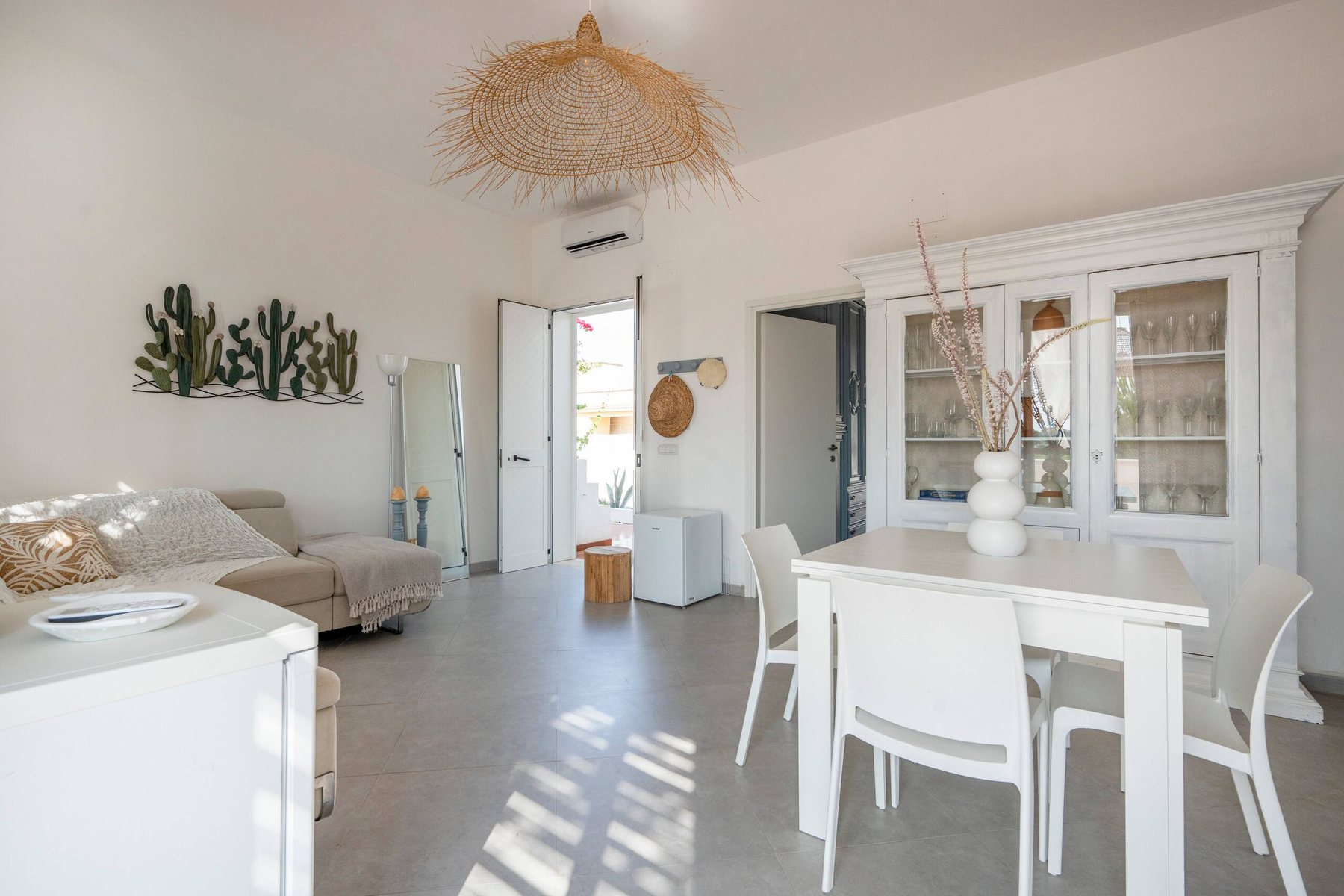 Living & dining