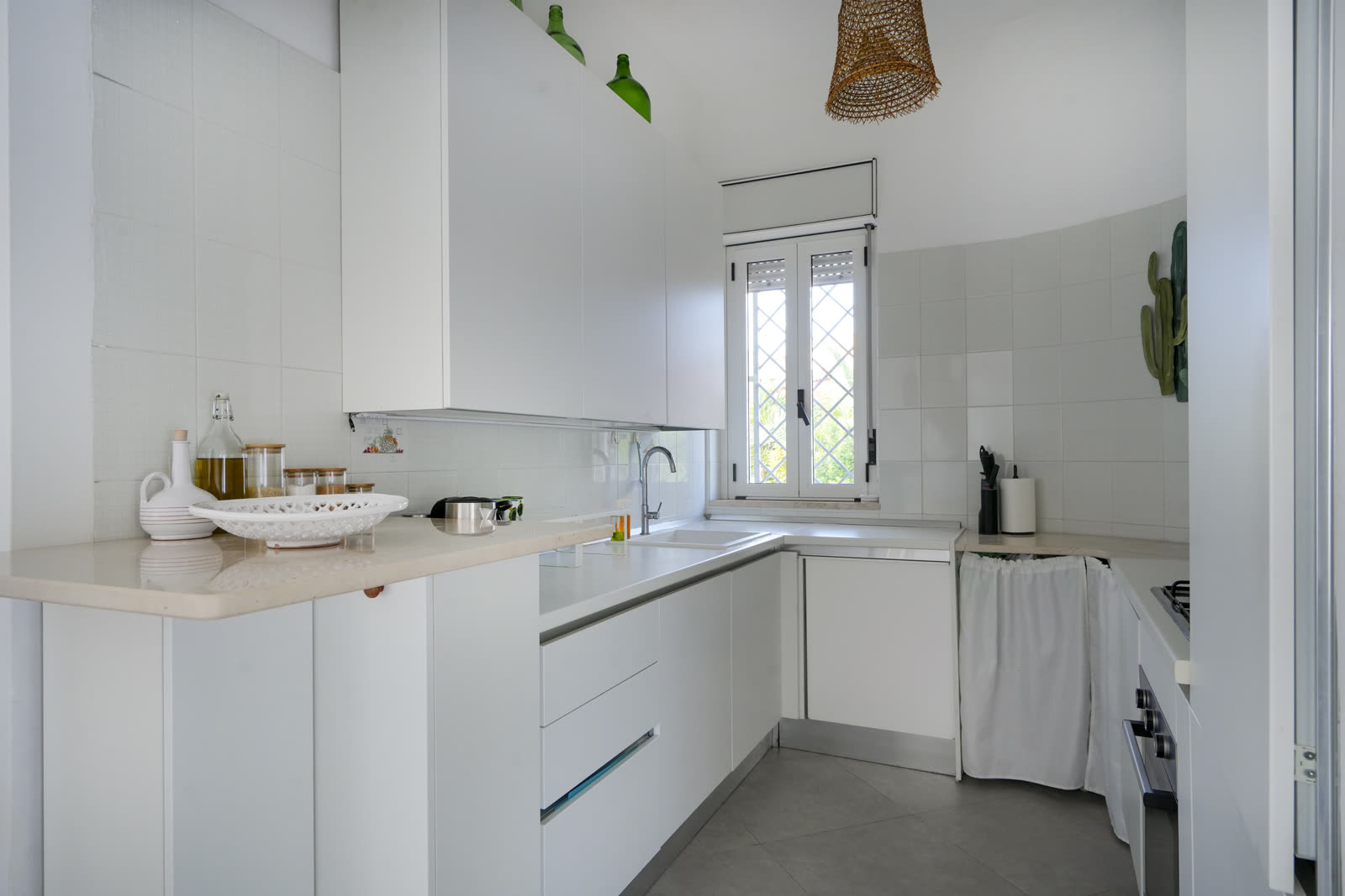 Kitchen countertop and sink