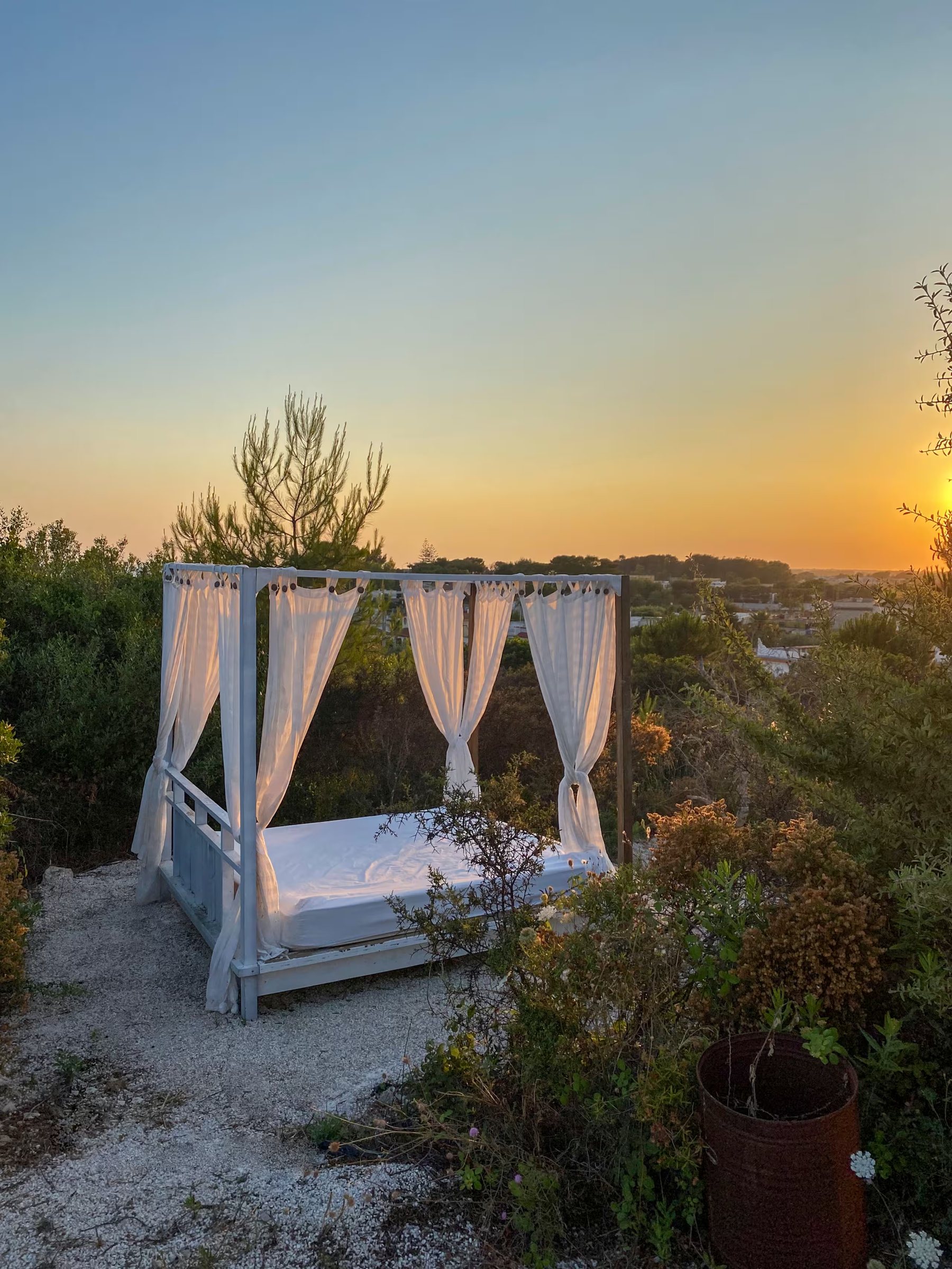 Sunset Daybed