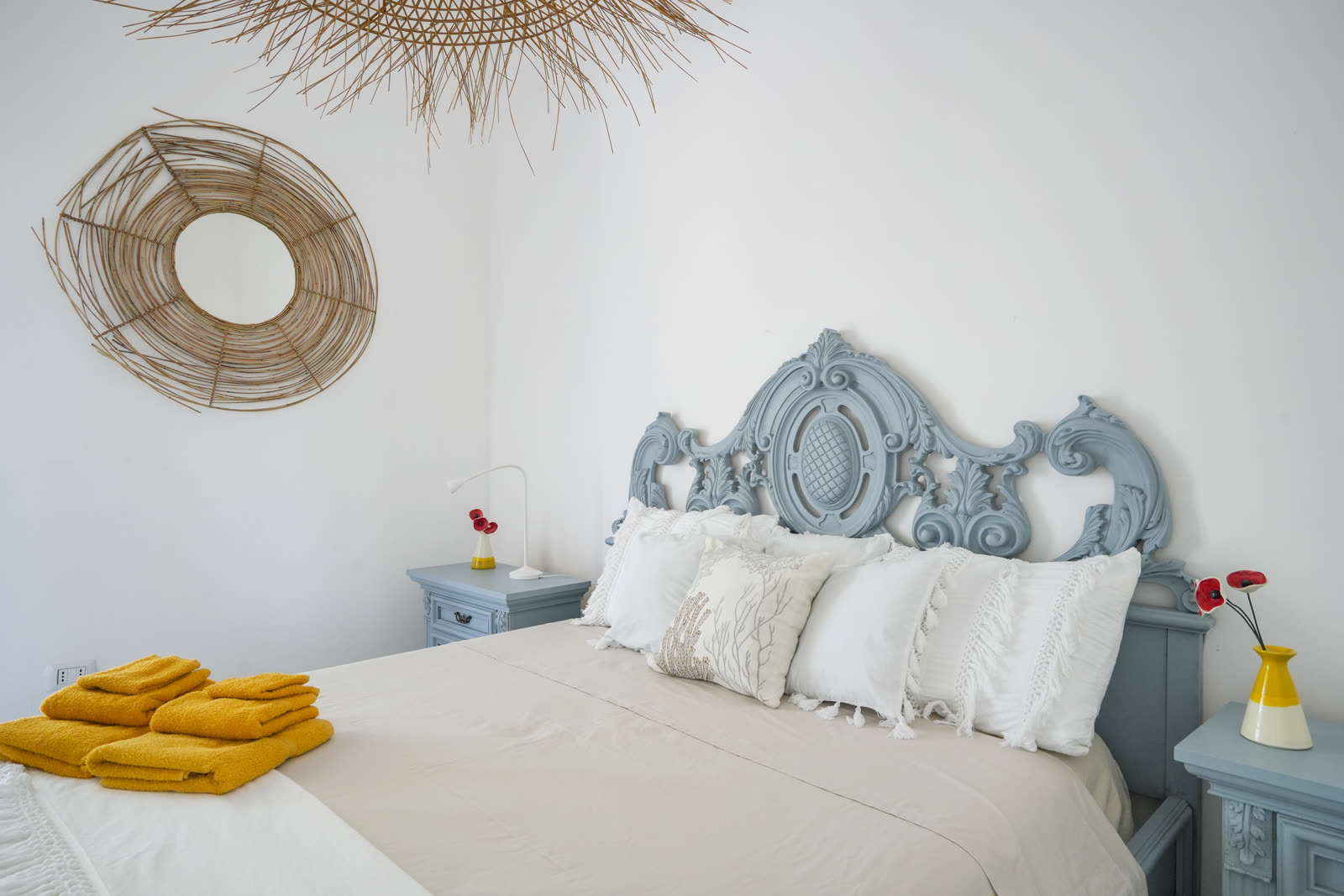 King Bedroom bed detail
